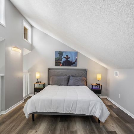 King Bed Well-Located Cozy Townhouse Retreat Apartment Gulfport Exterior photo